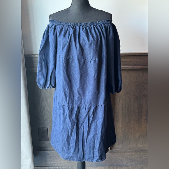 Eighty Eight Premium Dress Chambray Off-the-Shoulder Ruffle Sleeve Women's 2X - Picture 1 of 6